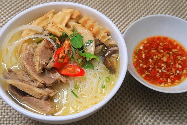 Bún Măng Vịt