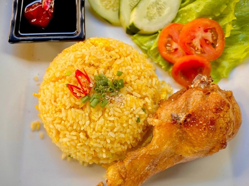 Cơm Gà Xối Mỡ